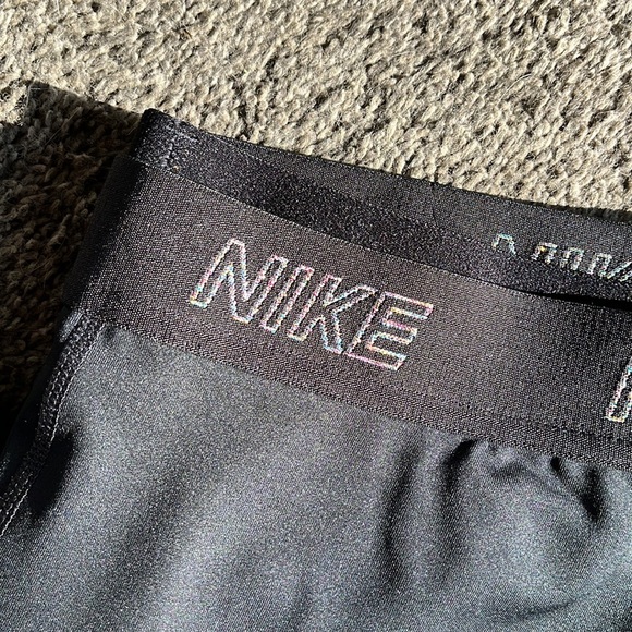 Nike Leggings - Picture 2 of 6